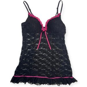 Cosmopolitan black lace babydoll lingerie nightie with pink trim🎀